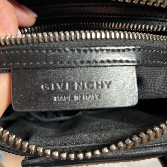 Givenchy mini Antigona bag black - Picture 12 of 16